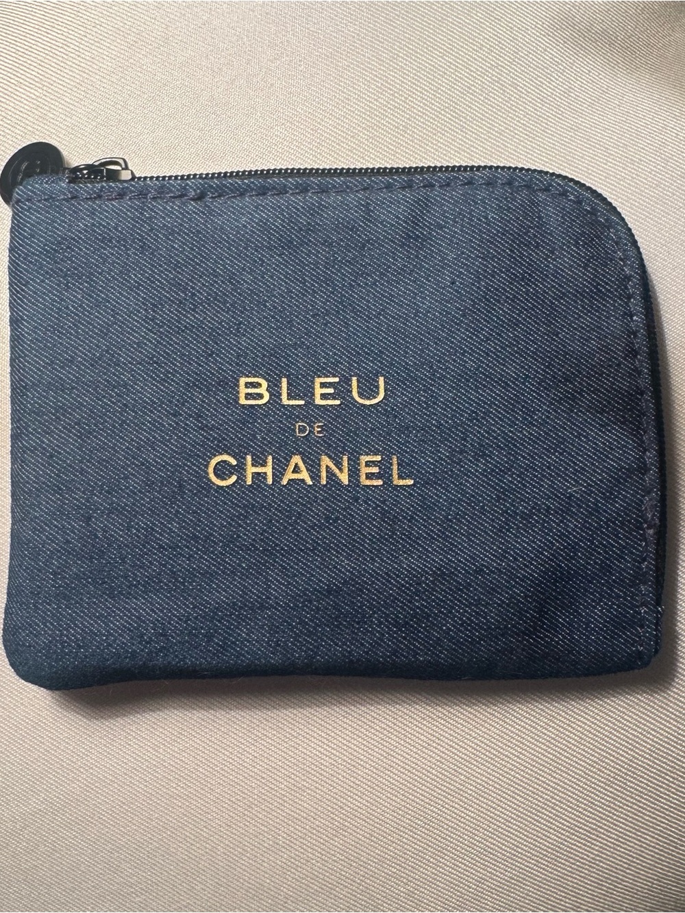CHANEL Bleu Denim Zip Pouch - Gold Logo